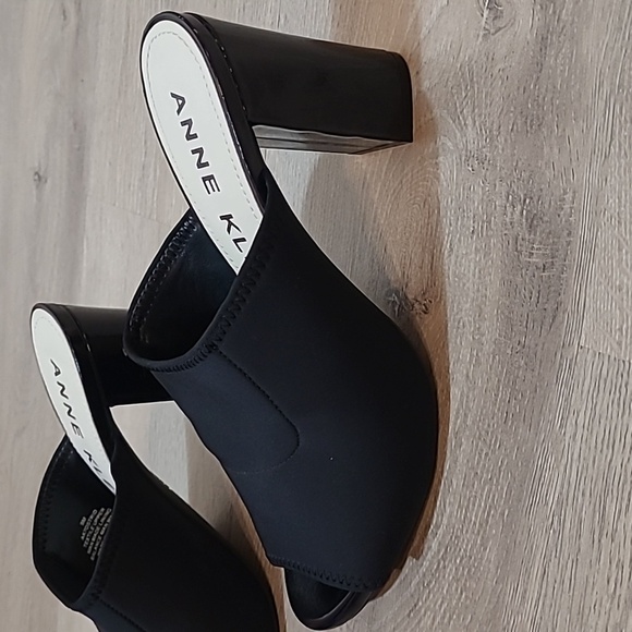 Anne Klein Peep Toe Mule - size 9 M - Picture 4 of 10